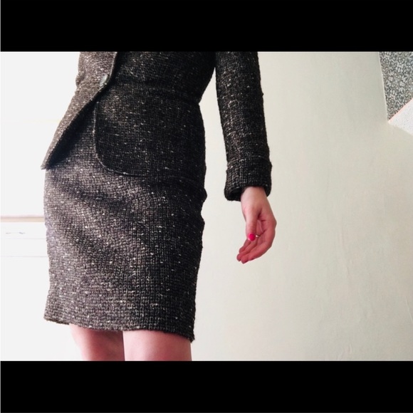 Alpaca Tweed Blend Skirt Suit Set Lafayette 148
New York 🍁 - Picture 4 of 8